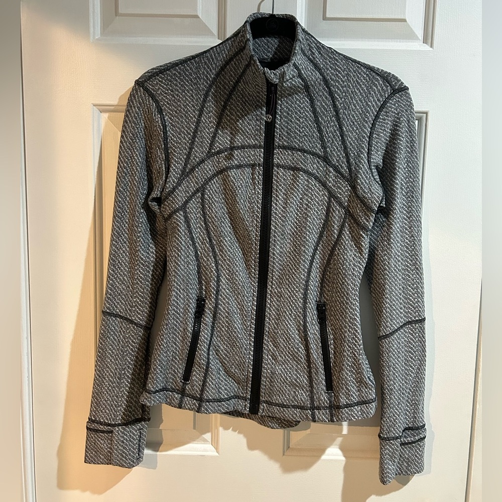 lululemon define jacket size 4 brand new
